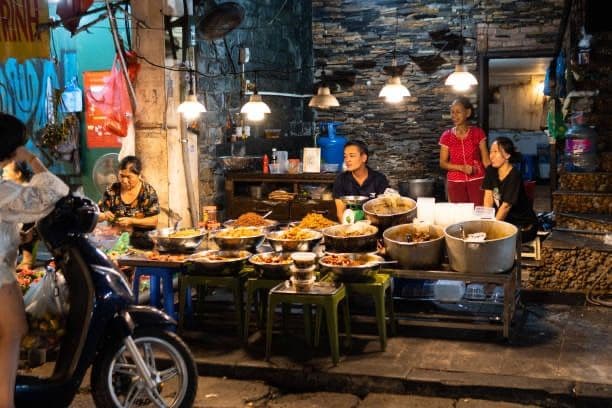 The Hidden Side of Hanoi’s Kitchen